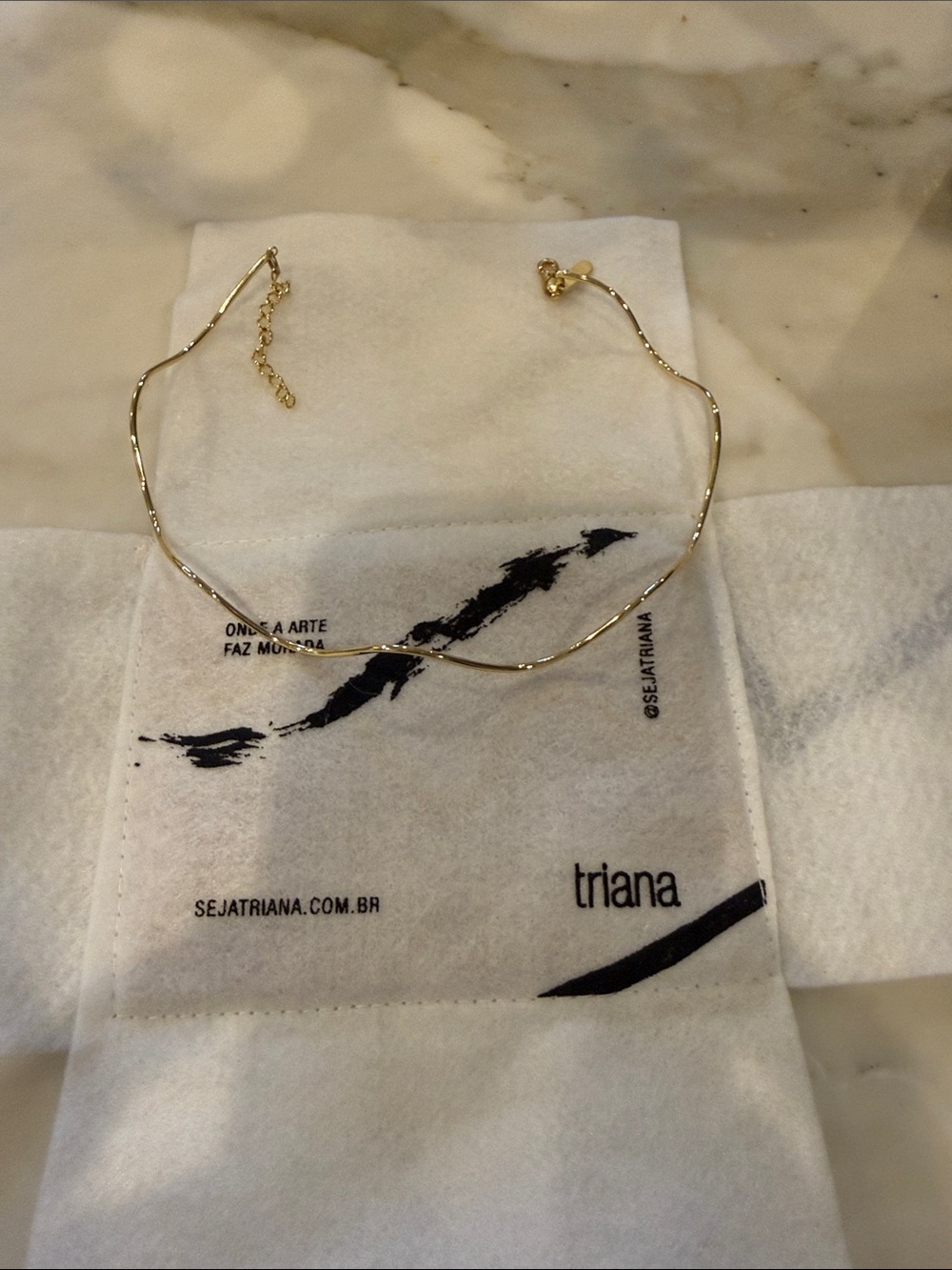 Triana Sculpted Gold Wave Necklace - Gold